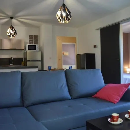 3 Pieces 6 Personnes Sc540-a156 Apartmán
